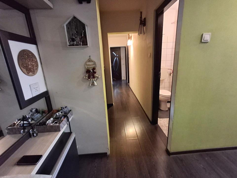 3 Camere, Spațios, Decomandat – 1 Mai