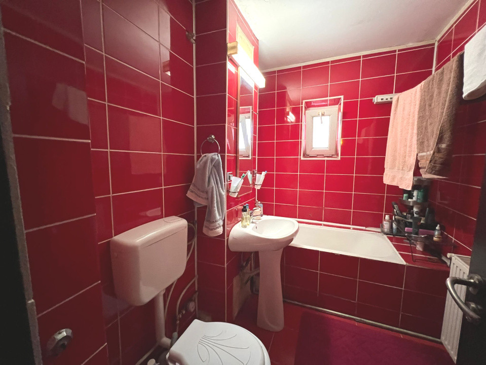 3 Camere, Spațios, Decomandat – 1 Mai