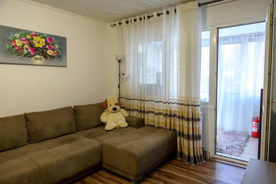 Zero comision!  Ultrafinisat cu balcon, 2 camere, in Pod de Piatra, fara risc!