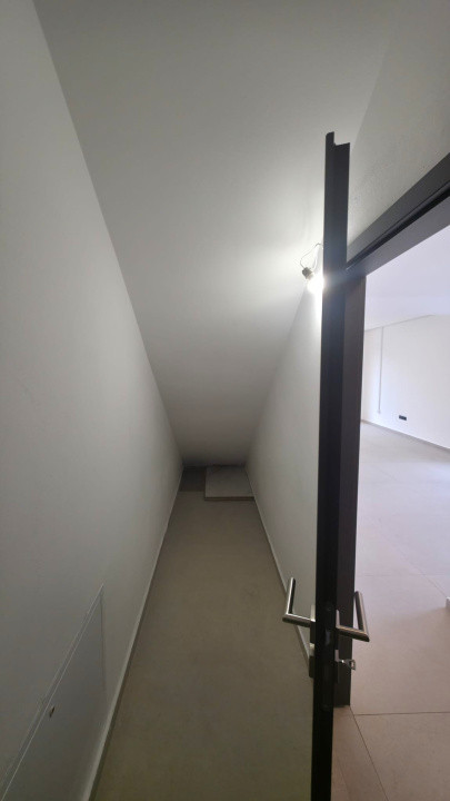 Spatiu Premium în Duplex pentru birou: 6 Camere, Infrastructură IT, Parcare