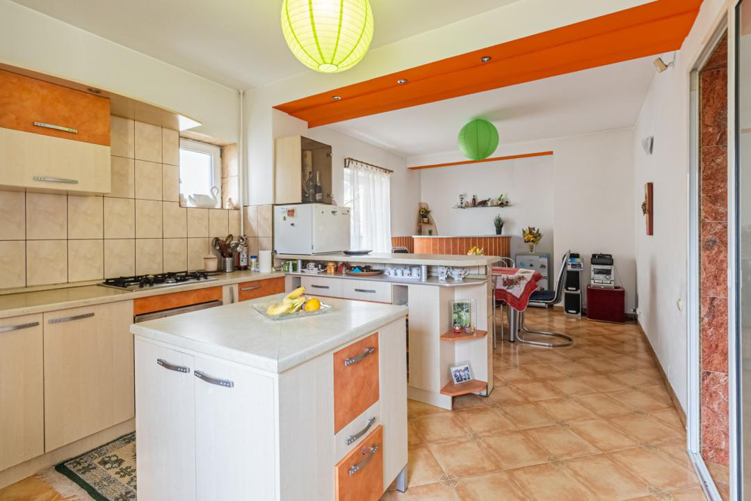 Casă de vânzare în Brașov, zona Tractorul- Comision 0%