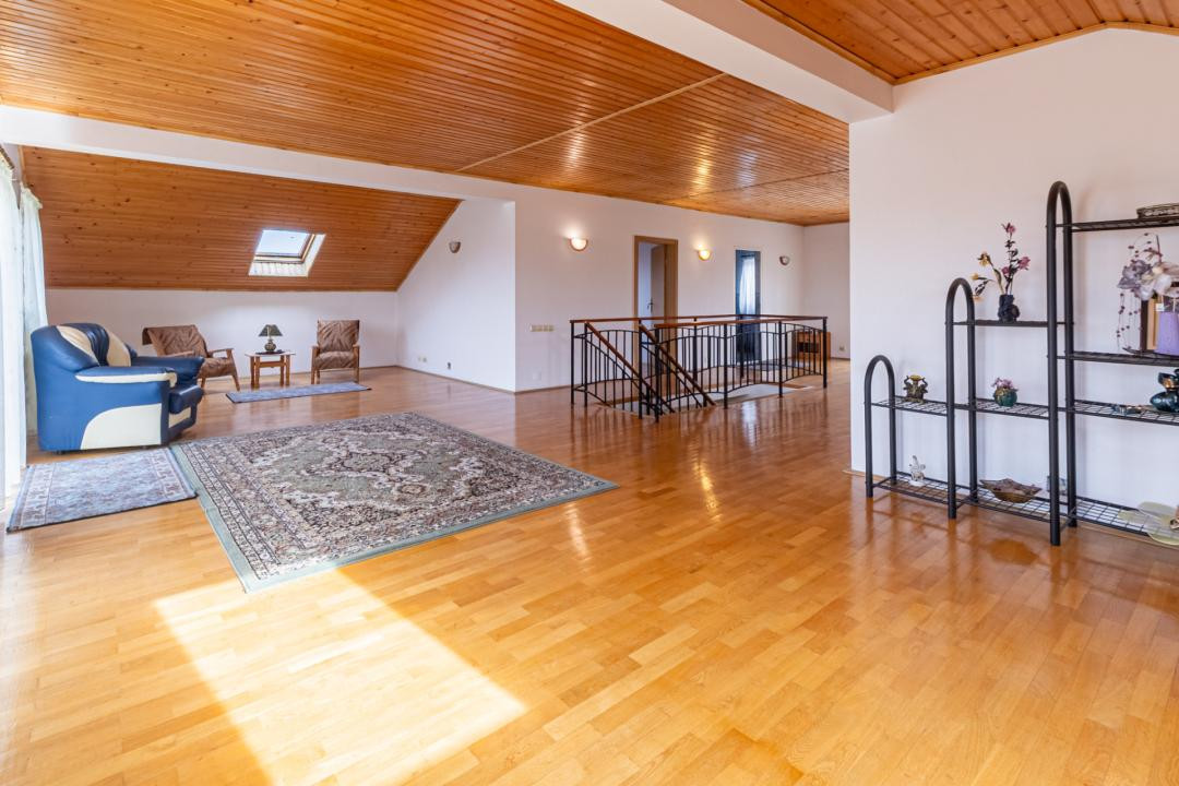 Casă de vânzare în Brașov, zona Tractorul- Comision 0%