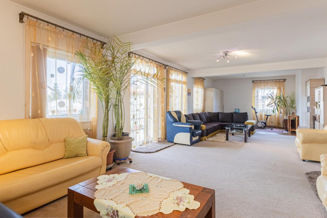 Casă de vânzare în Brașov, zona Tractorul- Comision 0%