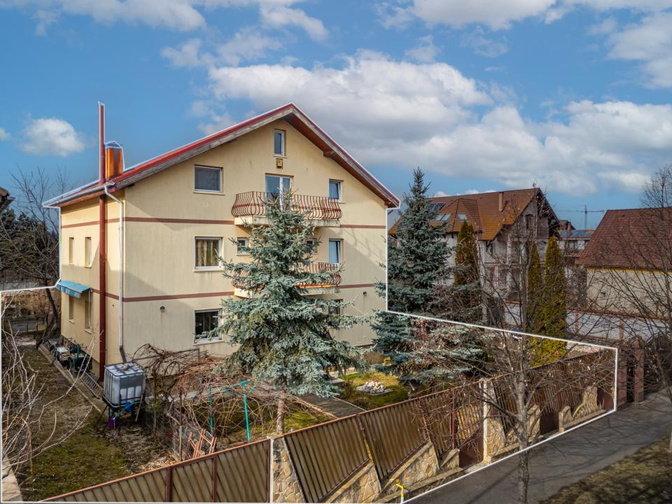 Casă de vânzare în Brașov, zona Tractorul- Comision 0%