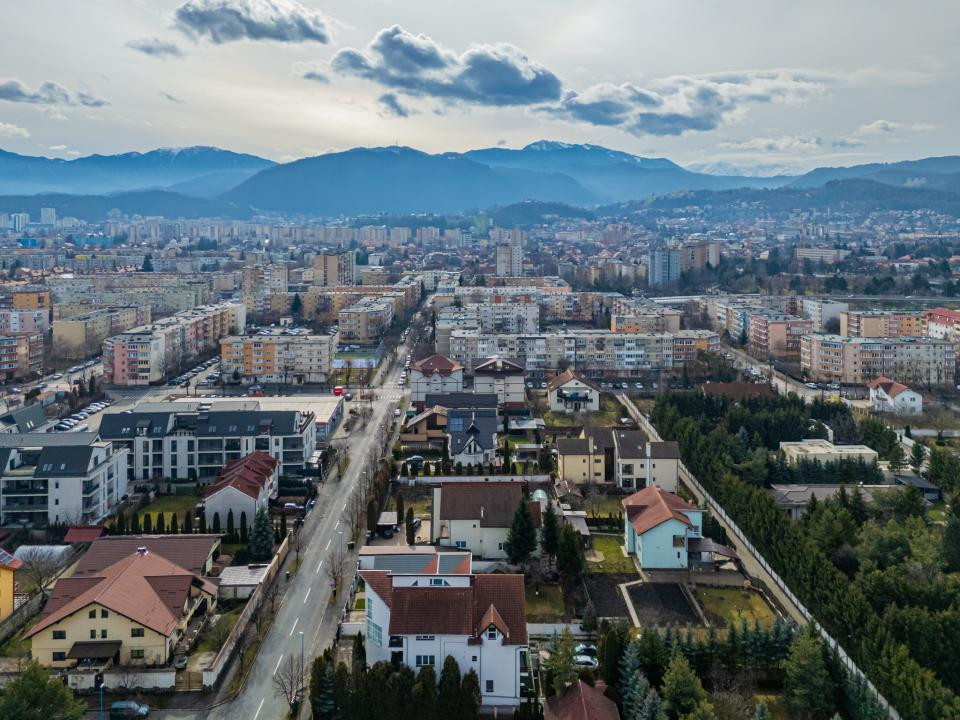 Casă de vânzare în Brașov, zona Tractorul- Comision 0%