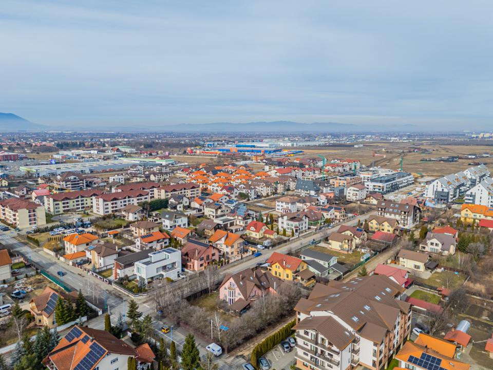 Casă de vânzare în Brașov, zona Tractorul- Comision 0%