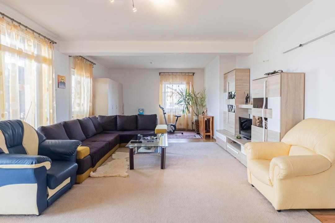 Casă de vânzare în Brașov, zona Tractorul- Comision 0%