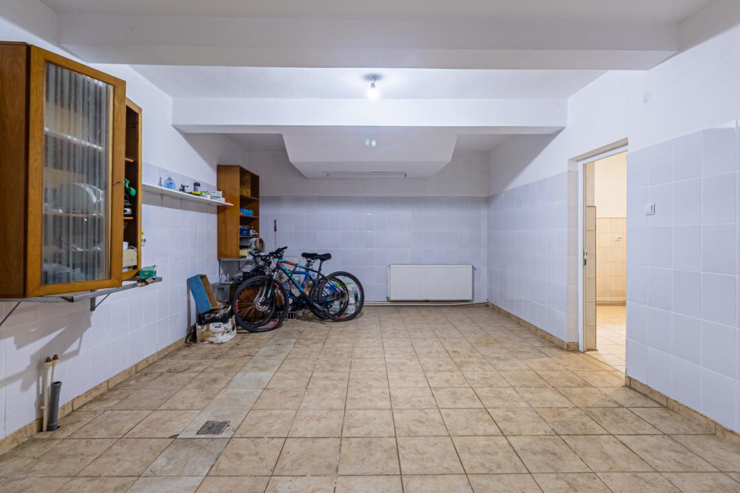 Casă de vânzare în Brașov, zona Tractorul- Comision 0%