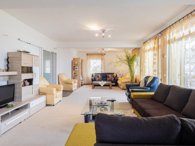 Casă de vânzare în Brașov, zona Tractorul- Comision 0%