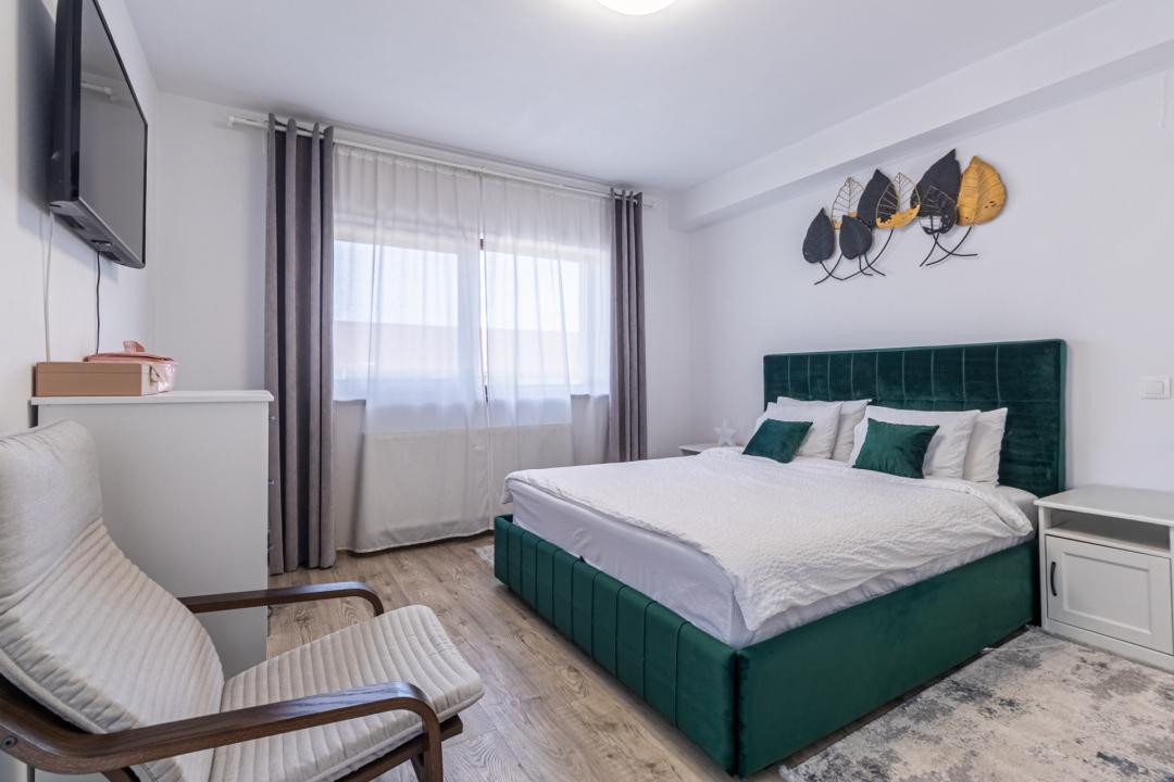 Apartament 3 camere + loc de parcare