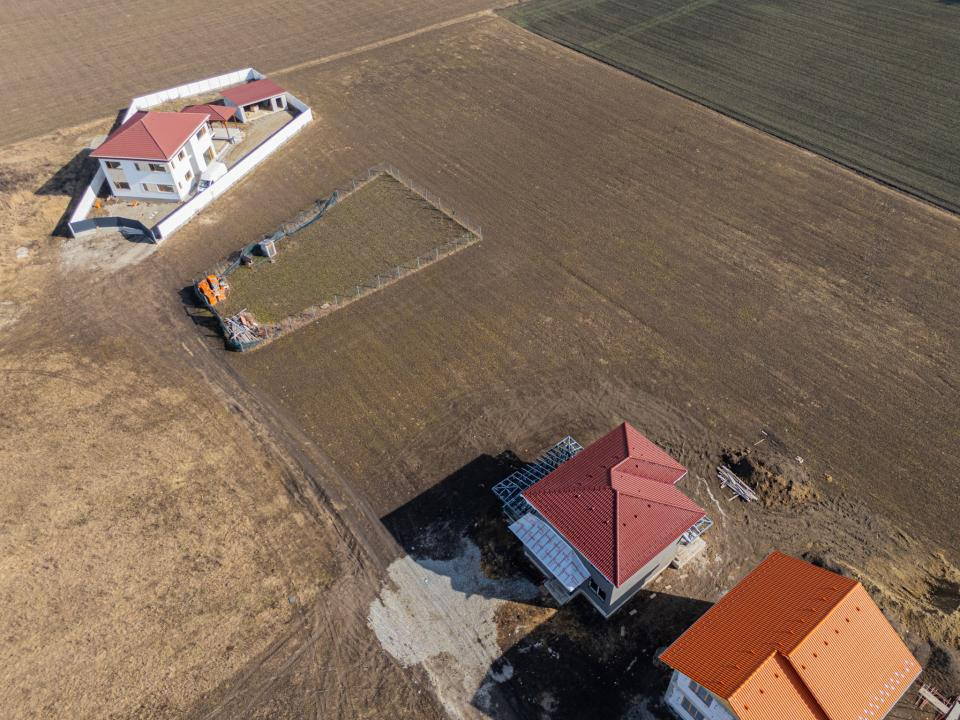 Teren intravilan 585mp Sânpetru, panoramă Lempes si padure, Comision 0%