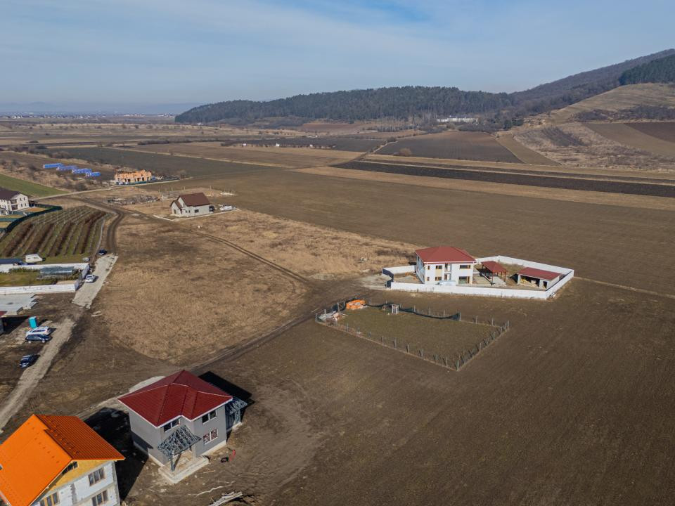 Teren intravilan 585mp Sânpetru, panoramă Lempes si padure, Comision 0%