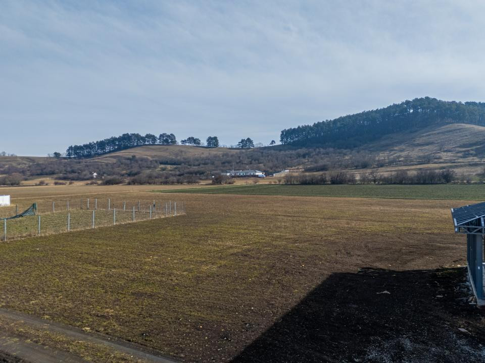 Teren intravilan 585mp Sânpetru, panoramă Lempes si padure, Comision 0%