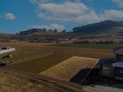 Teren intravilan 585mp Sânpetru, panoramă Lempes si padure, Comision 0%