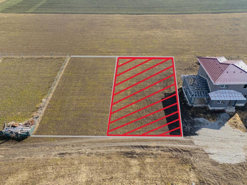 Teren intravilan 585mp Sânpetru, panoramă Lempes si padure, Comision 0%