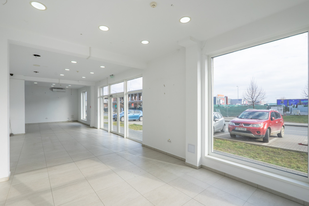 Spatiu comercial finisat 174mp vitrina Dna Stanca ideal showroom clinica