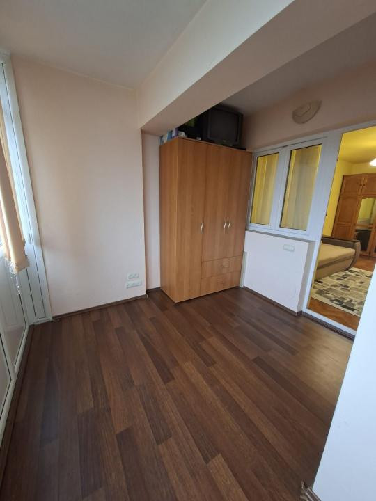 APARTAMENT DE INCHIRIAT 2 CAMERE STR MIHAI VITEAZUL