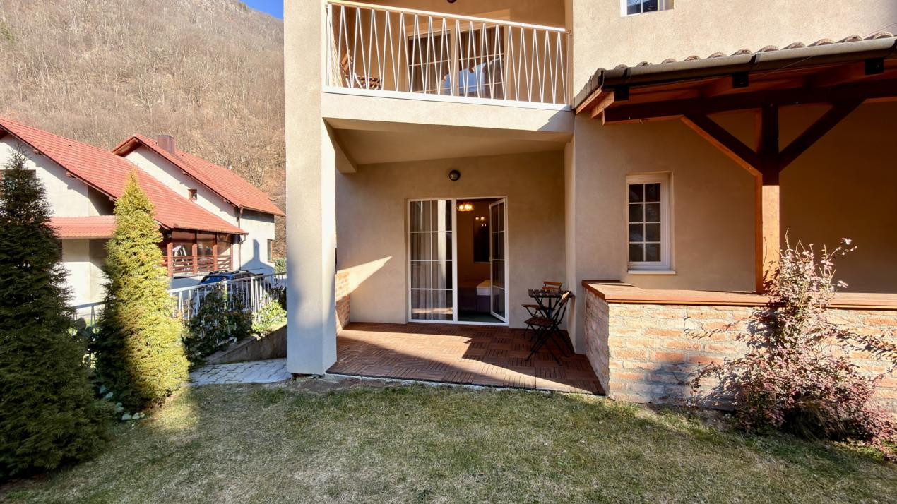 Pensiune de vanzare - Sugag Transalpina