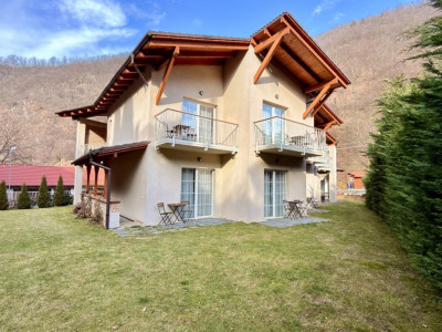 Pensiune de vanzare - Sugag Transalpina