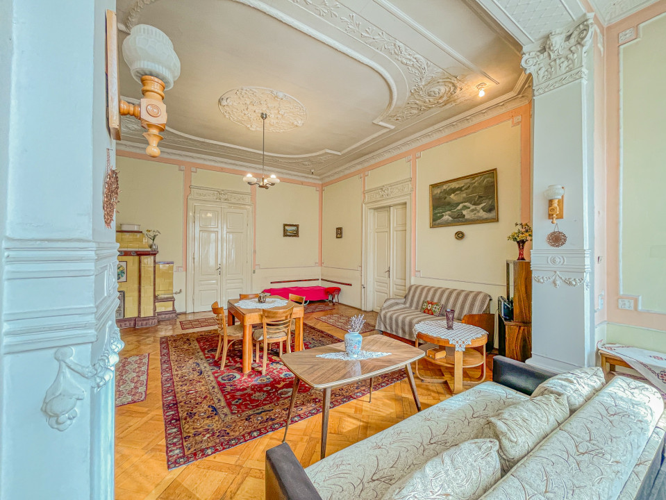 Proprietate deosebita, farmec si noblete - Strada Lunga 84
