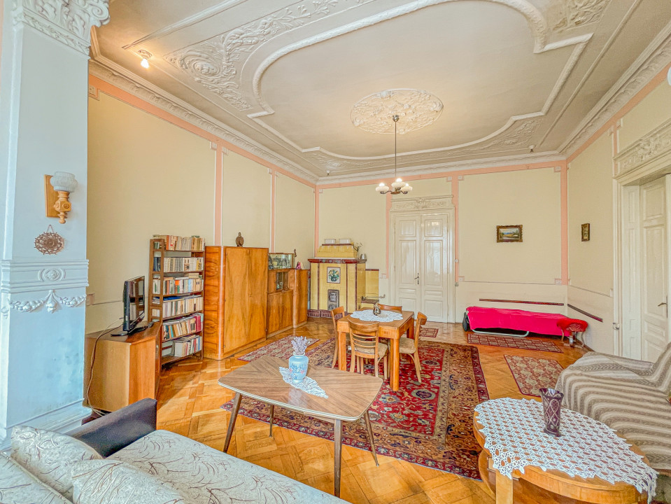 Proprietate deosebita, farmec si noblete - Strada Lunga 84