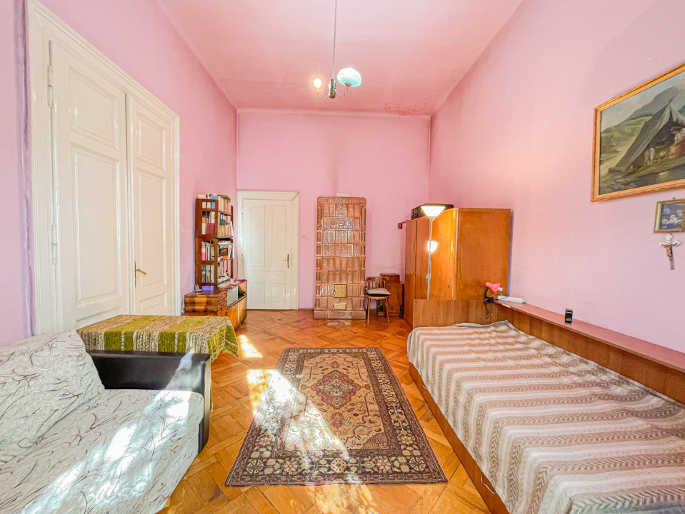 Proprietate deosebita, farmec si noblete - Strada Lunga 84