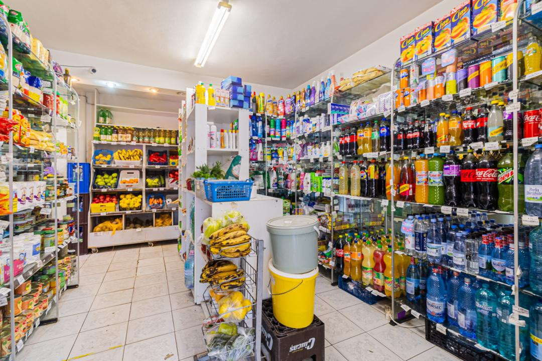 Spațiu comercial stradal 57 mp utili, complet utilat