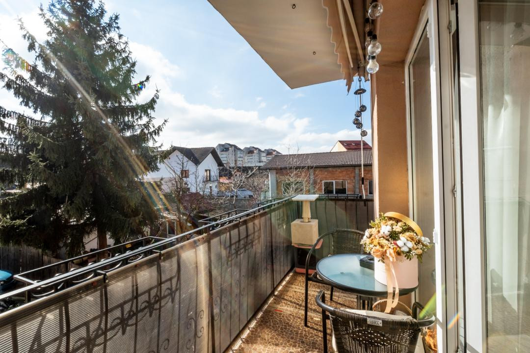 Apartament 3 camere - Etaj 1 - str. Lupeni - 94 mp total