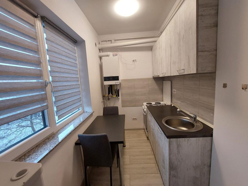 Garsoniera decomandata  premium - Închiriere - Împaratul Traian