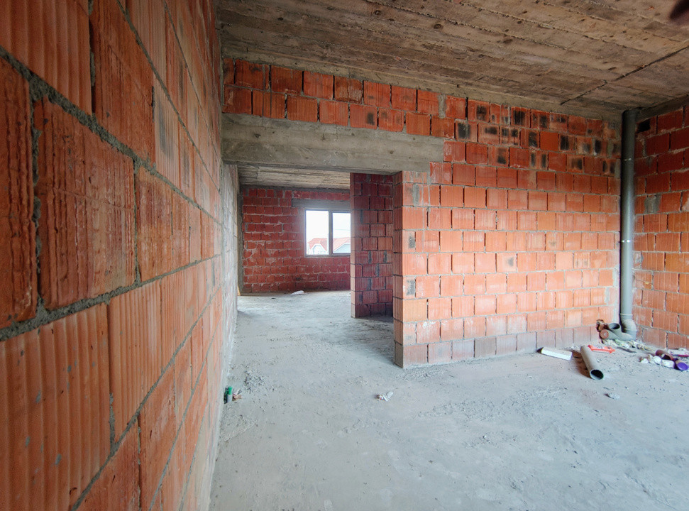 ✨Vila 8 camere, premium – Investiție versatilă, Brădești