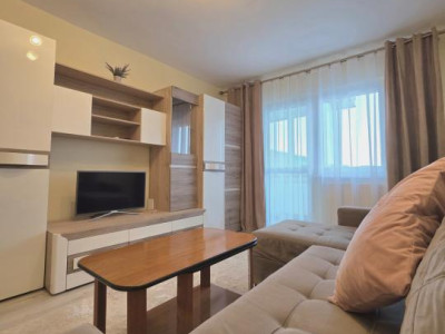 De închiriat 2 camere + loc de parcare