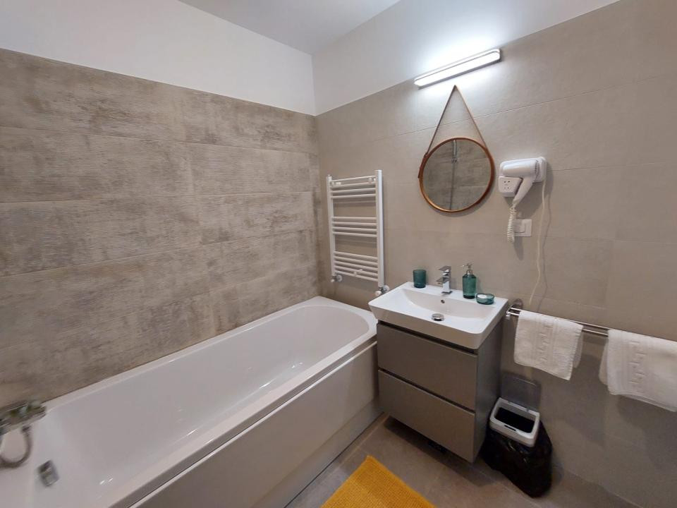 Apartament 2 camere - Închiriere - Decebal Residence