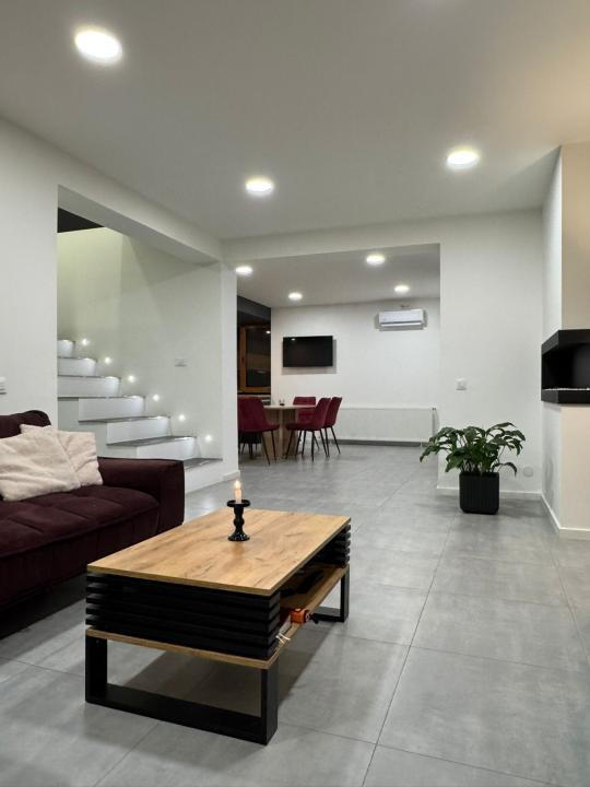 Duplex de Vânzare în Cârcea – Zona Metro | Modern și Spațios