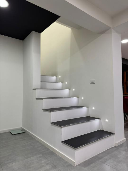 Duplex de Vânzare în Cârcea – Zona Metro | Modern și Spațios