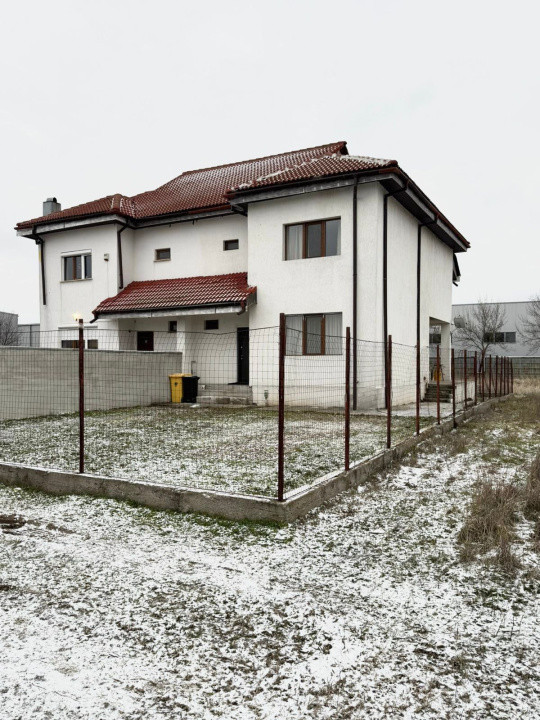 Duplex de Vânzare în Cârcea – Zona Metro | Modern și Spațios