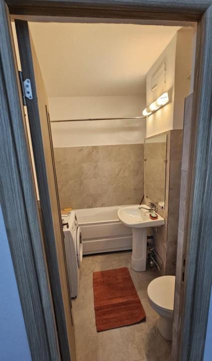 Inchiriere apartament, zona Rond Podu Ros,