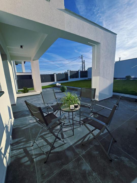 Casă individuală modernă P+E, 164 mp utili, teren 500 mp, Daia-10 min de Sibiu