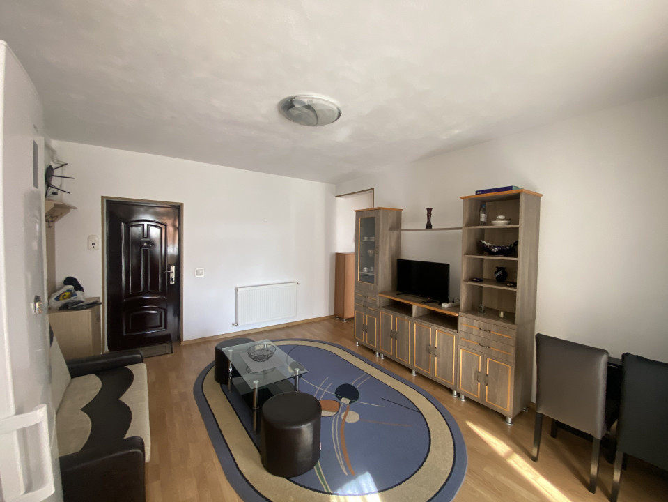 Apartament 2 camere curat cu balcon si parcare zona Arhitectilor Sibiu