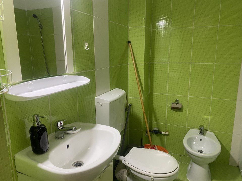 Apartament 2 camere curat cu balcon si parcare zona Arhitectilor Sibiu