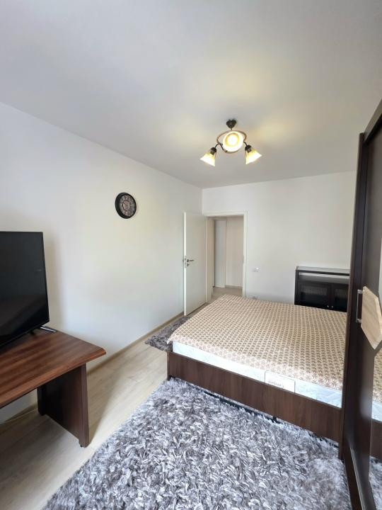 ​3 Camere de închiriat cu vedere spre TÂMPA