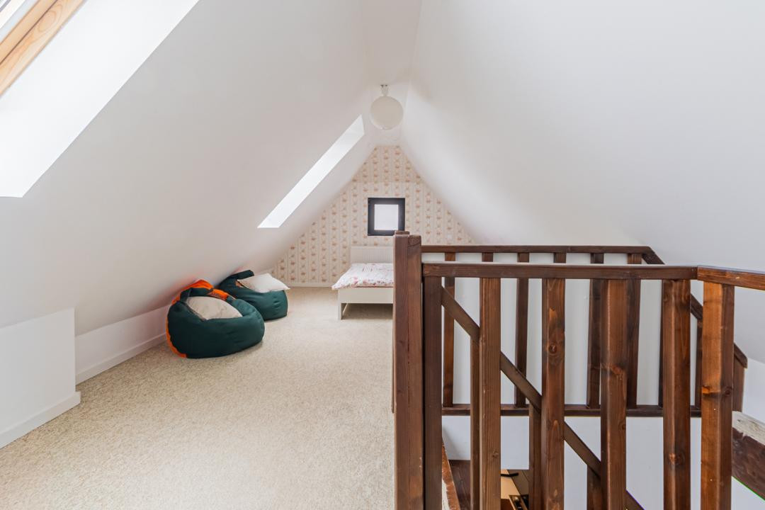 Casă cochetă de închiriat în Schei , Comision 0%