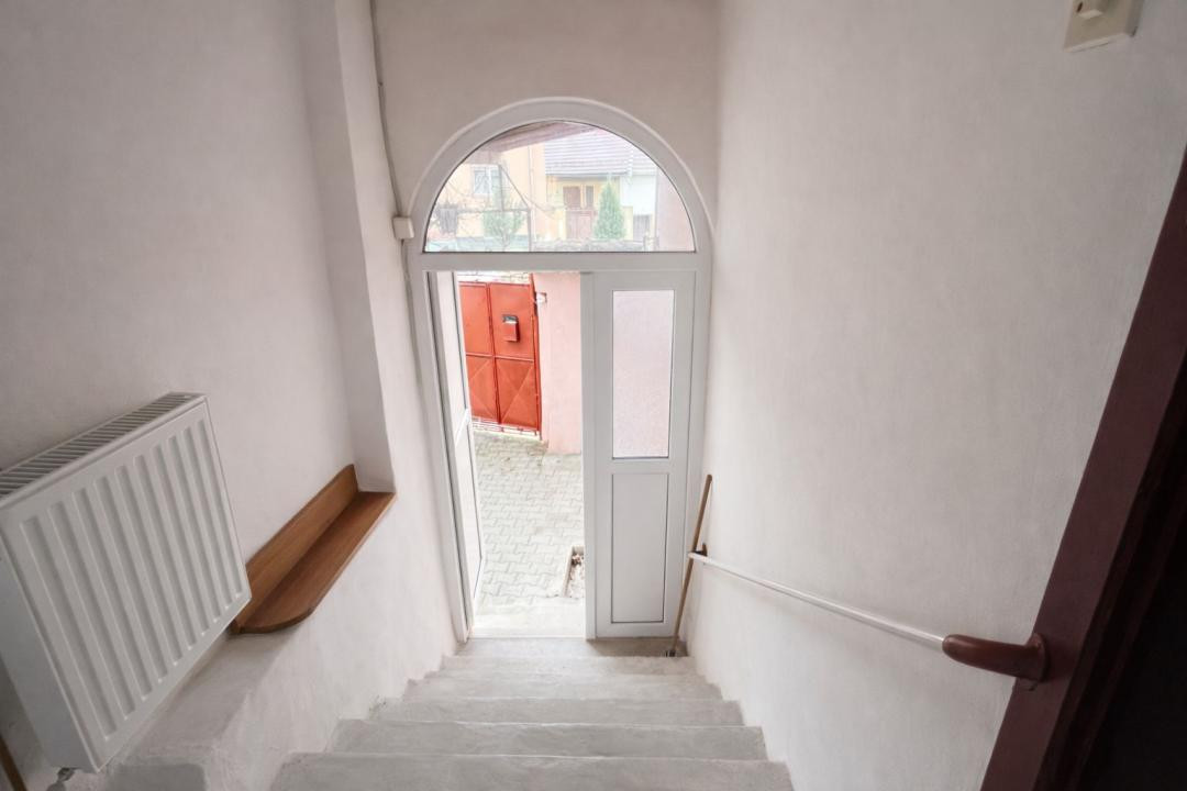 Tradiție și potențial: casă cu șură, utilități complete, Turnu Roșu