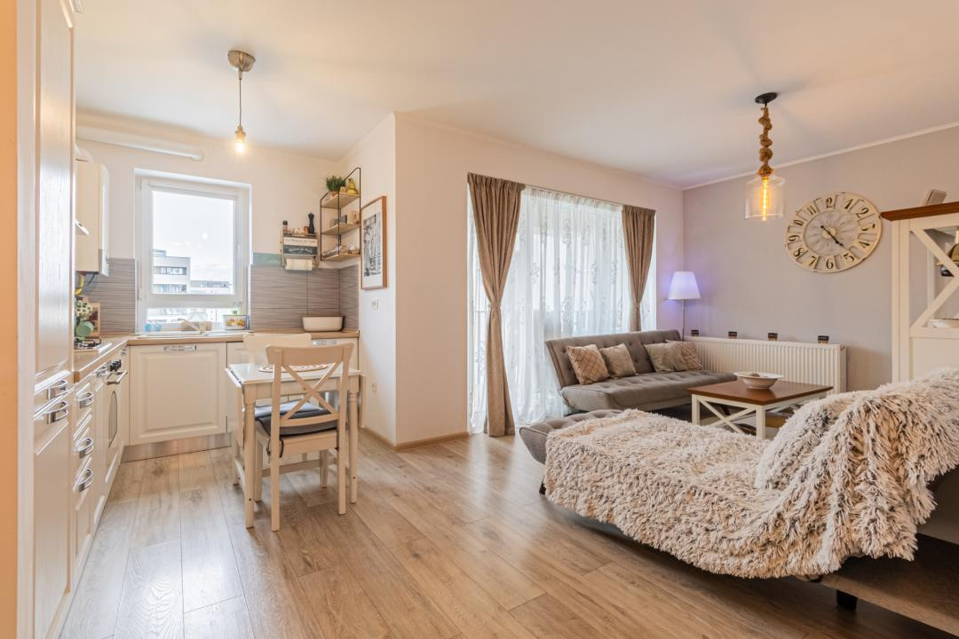 Apartament Premium 2 Camere| Coresi Kasper| Parcare + Boxă | Pietonala Tractorul