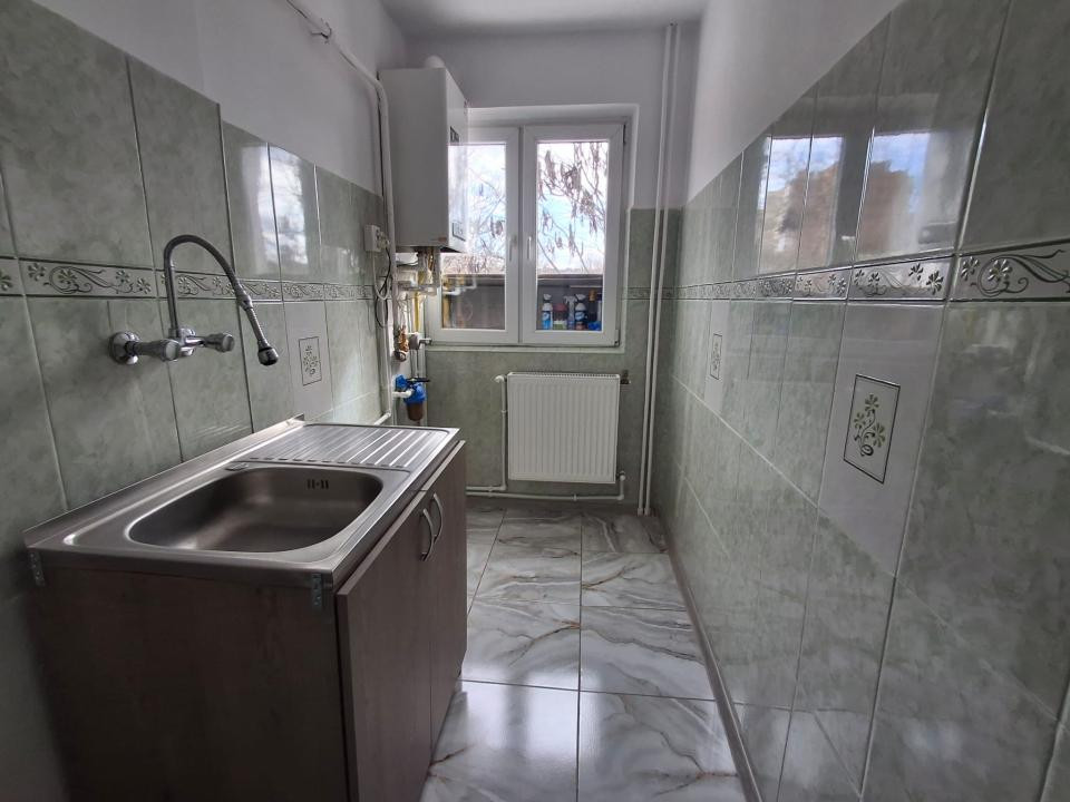 Apartament 2 camere semidecomandat • renovat complet 