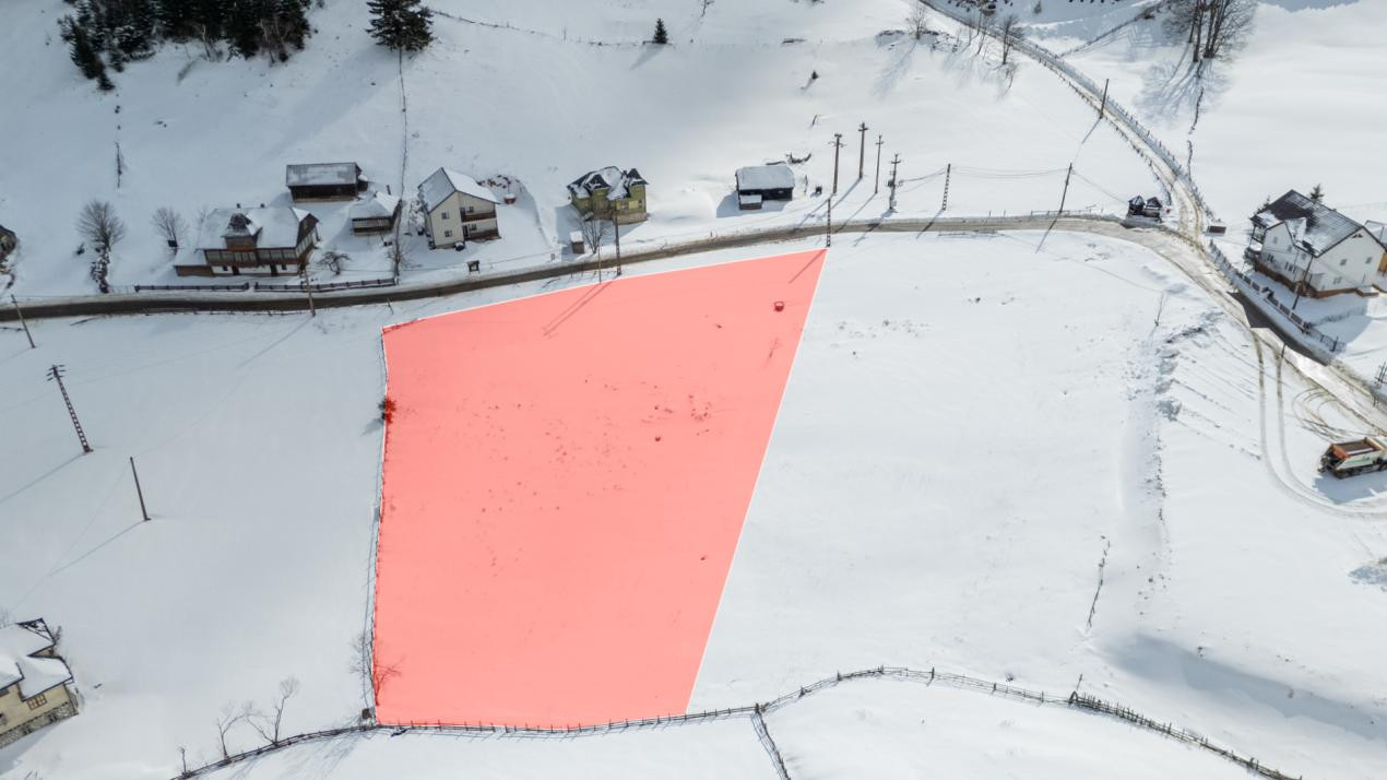 Oportunitate Investiție I Teren 4.000 mp în Fundata I 0% COMISION