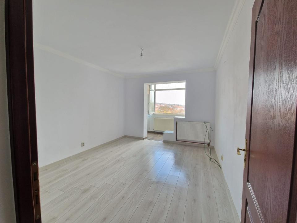 Apartament decomandat 3 camere Cisnadie 