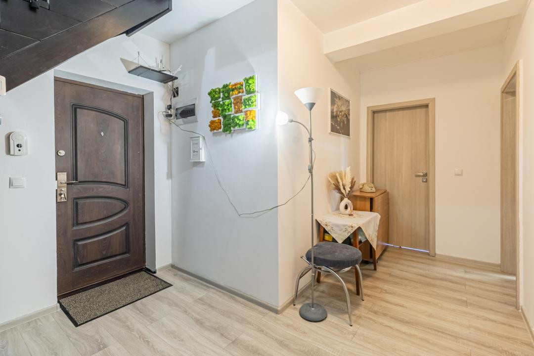 Apartament 3 camere cu etaj interior SubCetate Sanpetru 