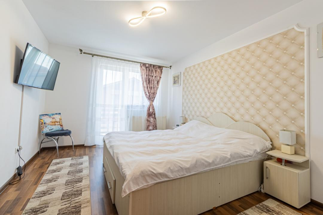 Apartament 3 camere cu etaj interior SubCetate Sanpetru 