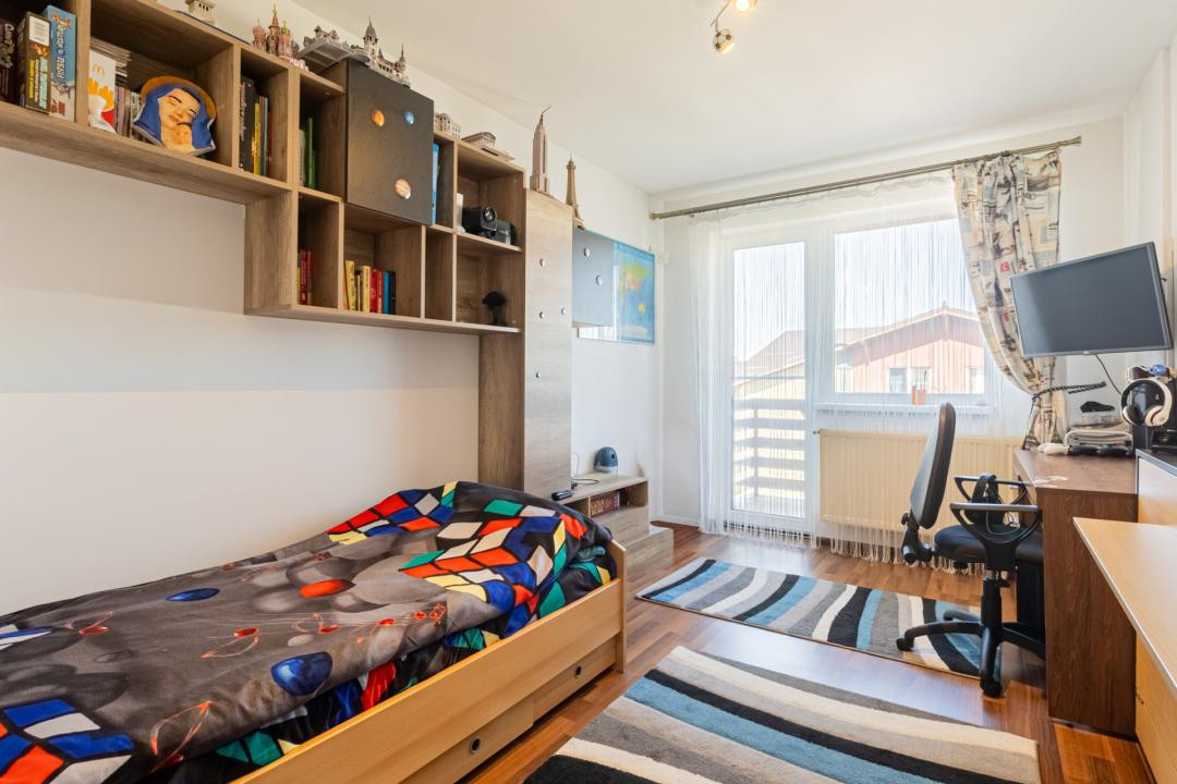 Apartament 3 camere cu etaj interior SubCetate Sanpetru 