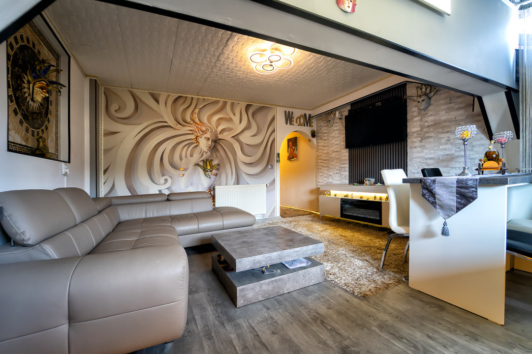 Apartament tip mansarda ,  decomandat , pe 2 niveluri , 92 mp utili